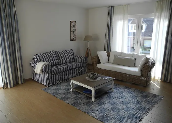 Seaside Apartments - Sunny Blue
