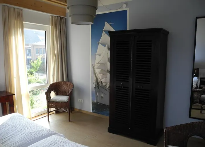 Seaside Apartments - Sunny Blue